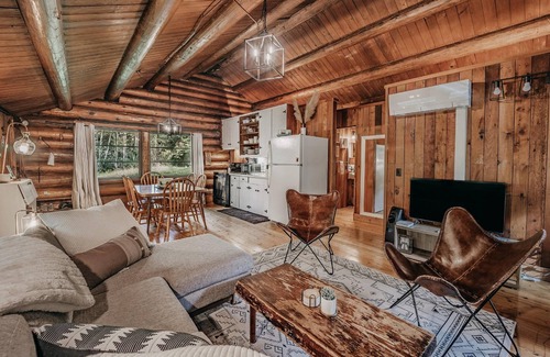 Warnick Cabina | Glacier Springs Cabin #76 - Wi-Fi - Pets OK