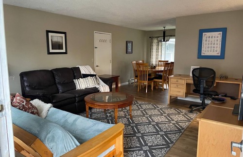 Mendenhall Valley Apartamento | Glacier Valley Rocks - Near Trails and the Mendenhall Glacier