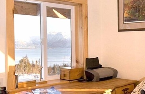 Fritz Creek Cabina | Glacier View Getaway realizada el Kilcher Familia Homestead en Alaska la última frontera