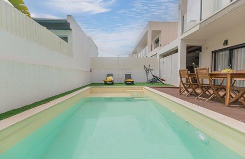 Seixal Villa | Glam Villa