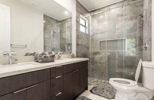 West Palm Beach Casa | Glamorous 3 bedroom