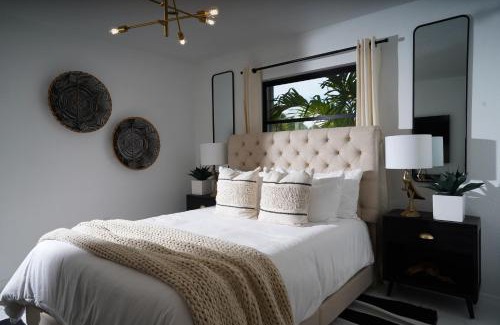 Port Charlotte Villa | Glamorous 3-Bedroom Villa with Heated Pool Sarasota Area