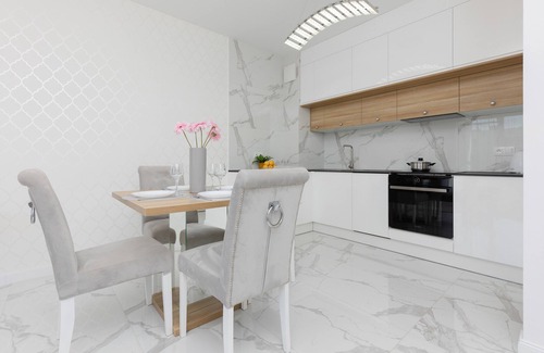 Praga Poludnie Apartamento | Glamour Apartment Warsaw by Renters