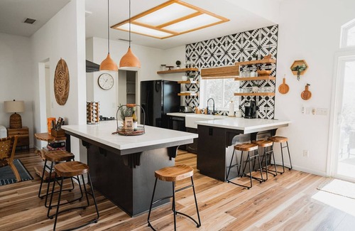 Oakhurst Casa | Glamour Mountain Getaway by Casa Oso With Hot Tub