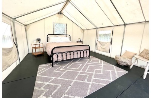 Buffalo Otro | Glamourous Group Camping@ Buffalo Springs Farm