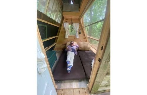 Grandview Otro | Glamp in Mini A-Frame on 116 Acre Farm