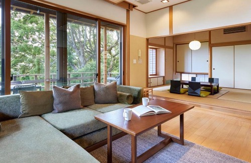 Atami Villa | GLAMPETIT KOH
