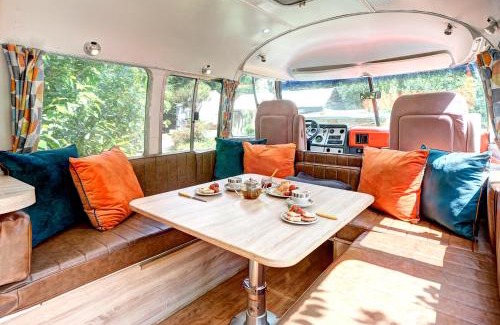 Mabe Casa | Glamping 1970 American Airstream motorhome