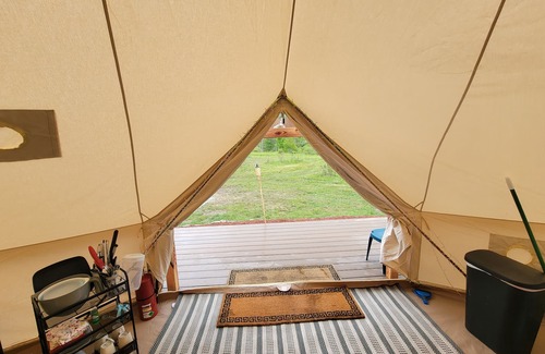 Mount Vision Alquiler De RV | Glamping at Coyote Hollow Park Family site now with soaking tubs*!