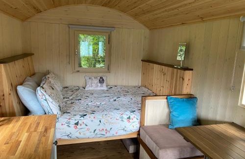 Stoke-on-Trent Otro | Glamping at Holly Grove Farm