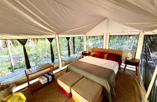 Soliman Bay Otro | Glamping Bunga Lotus