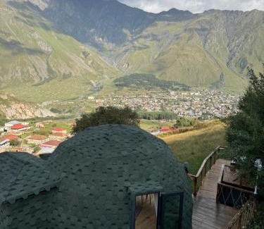 Stepantsminda Otro | Glamping EmeralD