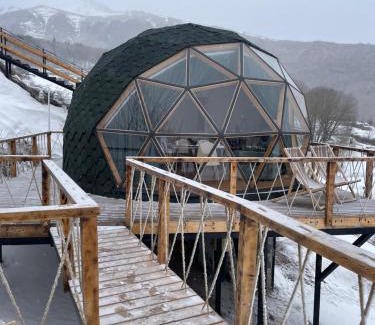 Stepantsminda Otro | Glamping EmeralD