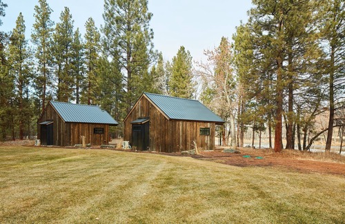 Grantsdale Cabina | Glamping Hut on The Bitterroot River