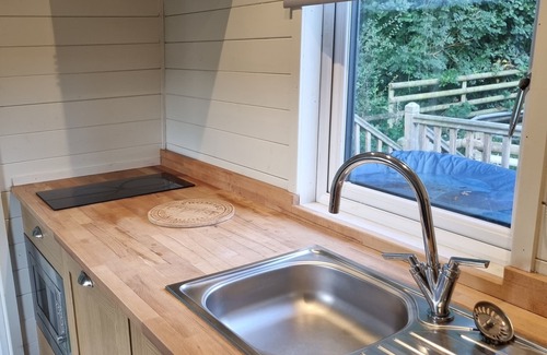 Llanfair Caereinion Chalet De Esquí | Glamping Hut - Riverview 4