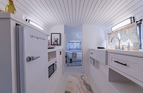 Spicewood Casa | Glamping in Spicewood TX Hill Country- The Vagabond