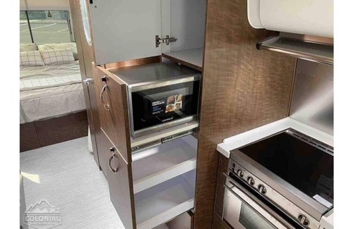 Lorton Casa | Glamping in the DMV - 2022 Airstream Globetrotter 27FB