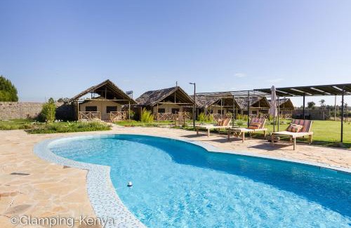 Nyeri County Otro | Glamping Kenya Mount Kenya Lodge Nanyuki