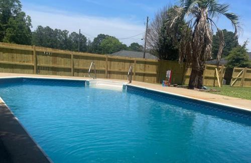 Taylorville Otro | "Glamping" near UA & Mercedes on private property