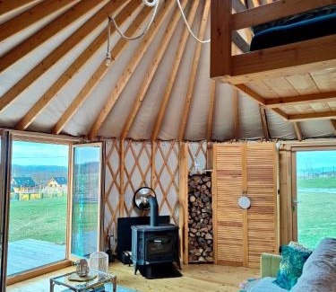 Szczytna Otro | Glamping Niebiańska Osada Jurty Dolnośląskie & SPA