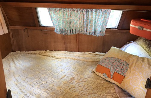 Grandview Casa | Glamping on 116 Acre Farm- Happy Camper