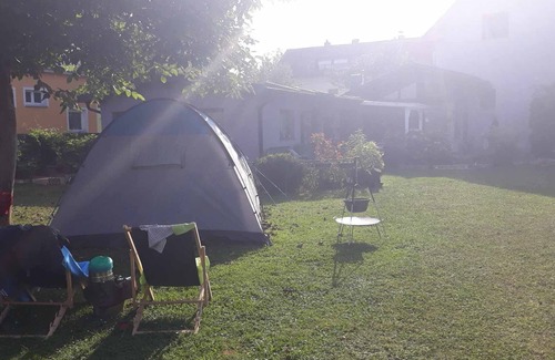 Ljubljana Alquiler De RV | Glamping tent teepeein Ljubljana Slovenia