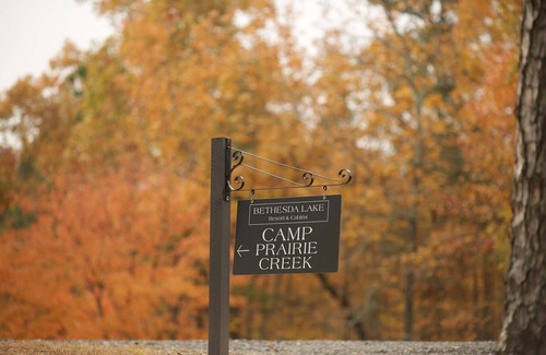 Mena Cabina | Glamping Tent w/Hot Tub/HotWater/AC/Lake/Fishing