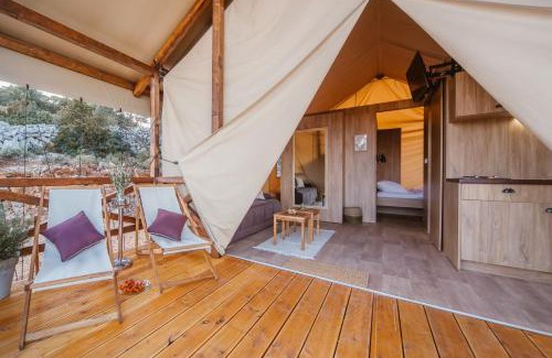 Veli Losinj Otro | Glamping Tents and Mobile Homes Trasorka