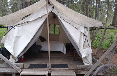 Olney Alquiler De RV | Glamping Wall Tent 2 / 1 Queen
