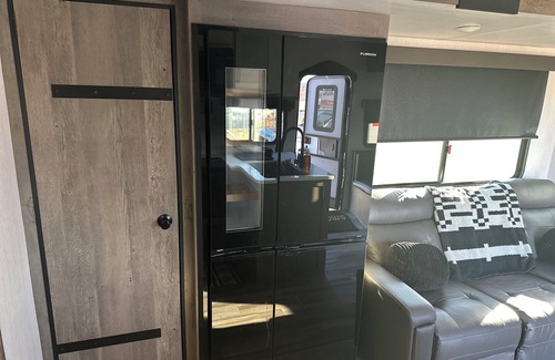 Berger Alquiler De RV | Glamping with gorgeous sunset views, trolley to all wineries