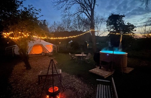 Haveringland Alquiler De RV | Ash-Tienda de campaña-Baño compartido-De Lujo-Vista al bosque