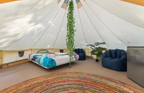 Stanton Otro | Glamping Yurt #1 in Red River Gorge, Wooded with Full Bath House