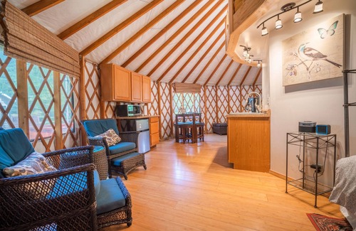Big Bar Casa | Glamping Yurt at the Strawhouse