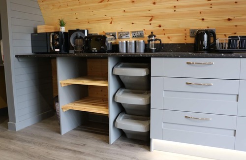 Elgin Cabina | Glampods - 5 Berth Glamping Pod Elgin