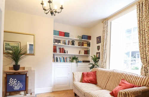 Maentwrog Cabaña | GLAN DWYRYD, pet friendly, with open fire in Penrhyndeudraeth
