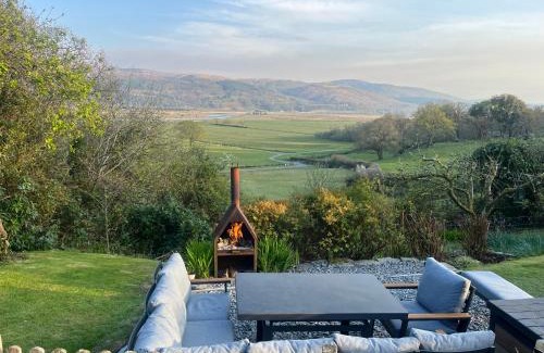 Cwrt Casa | Glan y Morfa Welsh farmhouse overlooking Dyfi Estuary Rated 4 star Visit Wales