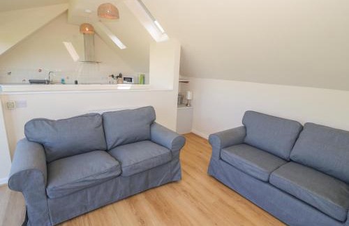 Cylch-Y-Garn Casa | Glan Yr Afon