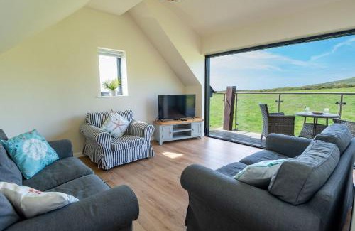 Cylch-Y-Garn Casa | Glan Yr Afon