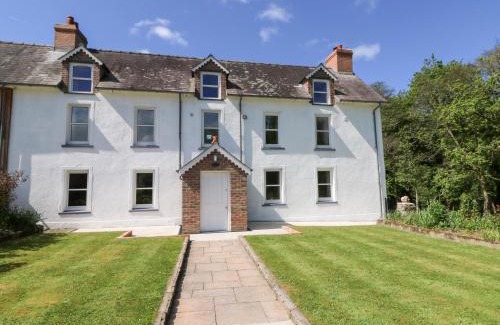 Felindre Farchog Casa | Glanduad Fawr