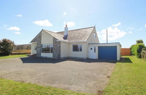 Ty Croes Casa | Glanffraw