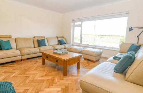Ty Croes Casa | Glanffraw