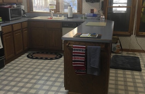 Land O Lakes Cabina | Glaser's Lake Cottage- Private Home on Lac Vieux Desert