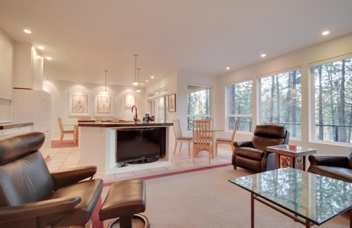 Black Butte Ranch Casa | Glaze Meadow 252