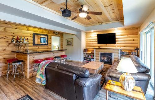 Cullowhee Casa | Glen Laurel Cabin