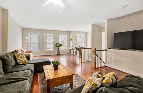 Glen Riddle Casa | Glen Riddle Pleasant Colony 104