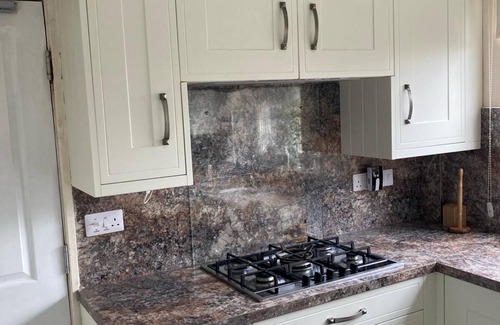 Mapperley Casa | Glendale house cosy family home