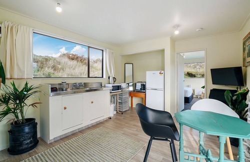 Wanaka Casa | Glendhu Station Cottage - Glendhu Bay Holiday Home