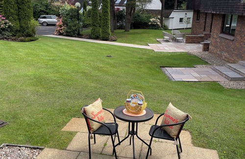 Gleneagles Apartamento | Gleneagles Rental is a lovely 1 bedroom flat set as a Superking or twin beds.