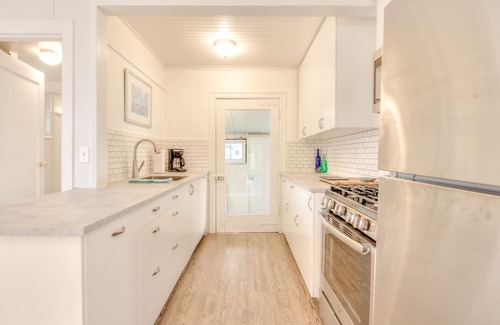 Gleneden Beach Casa | Casa recientemente remodelada en Gleneden Beach con Fire Pit y Large Fenced Yard