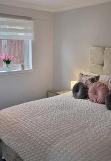 Balloch Cama Y Desayuno | Glenfern Guest House and a separate Cottage with its own private hot tub